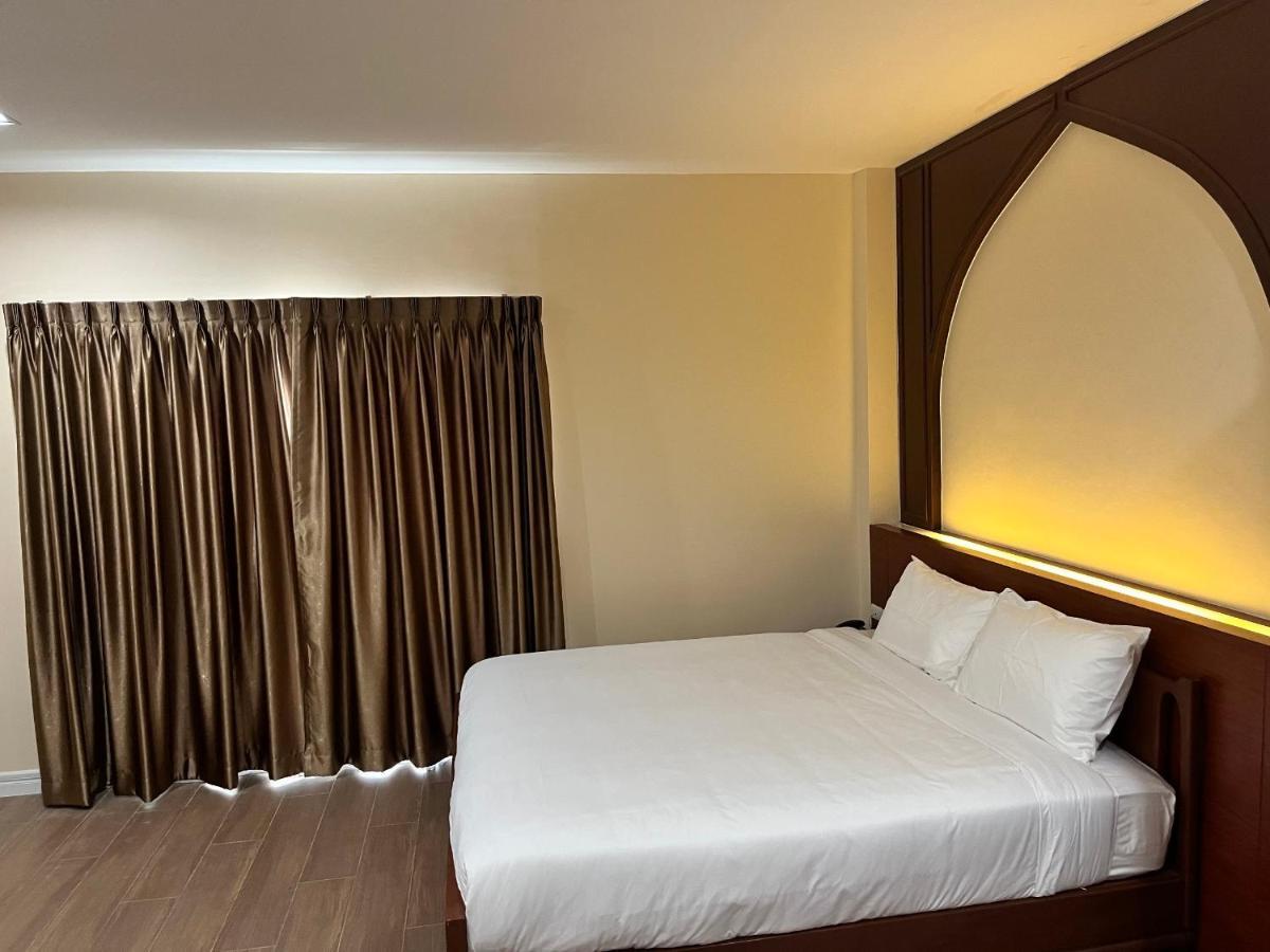 Anwari Hotel Bangkok Buitenkant foto