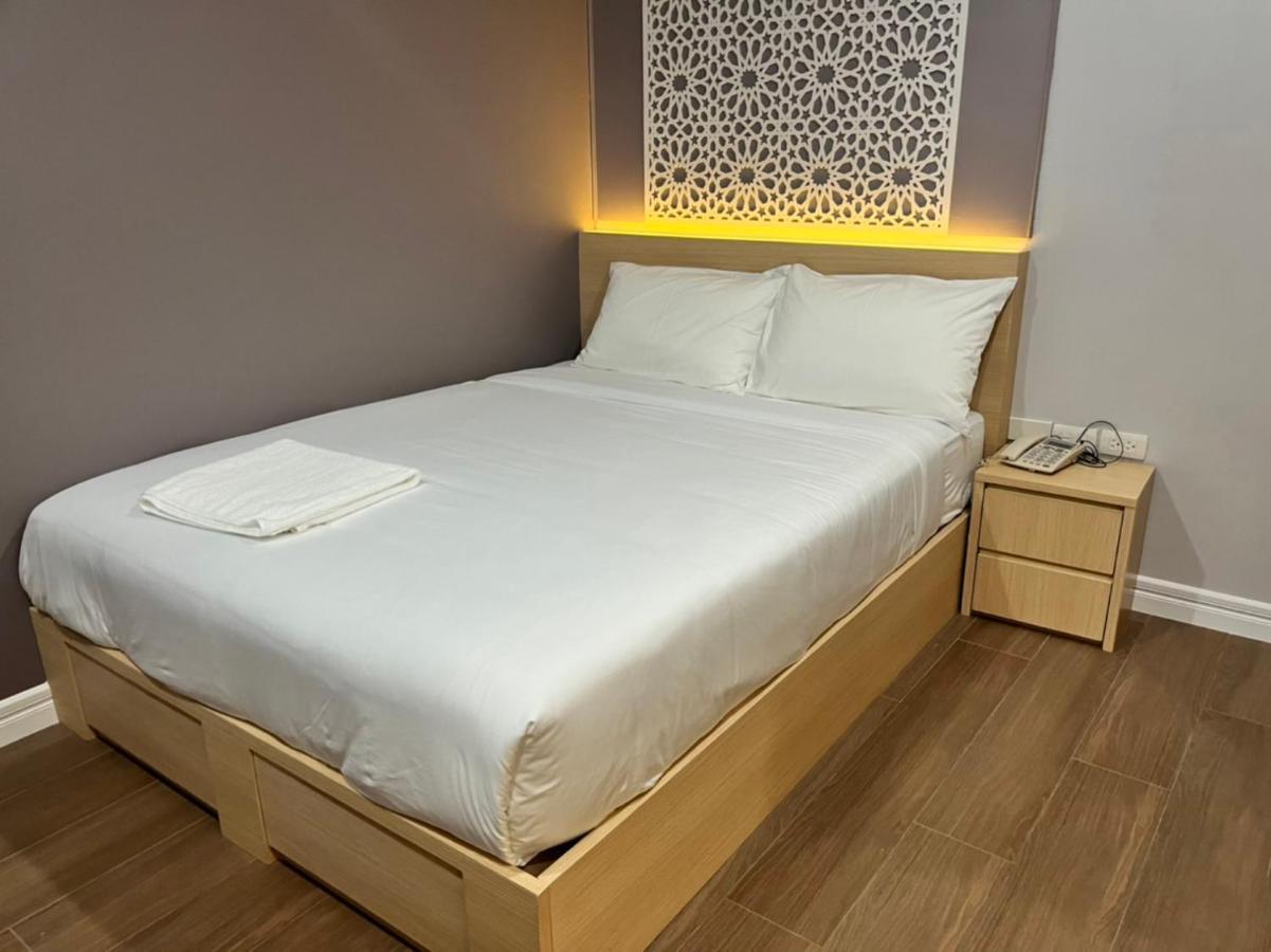Anwari Hotel Bangkok Buitenkant foto